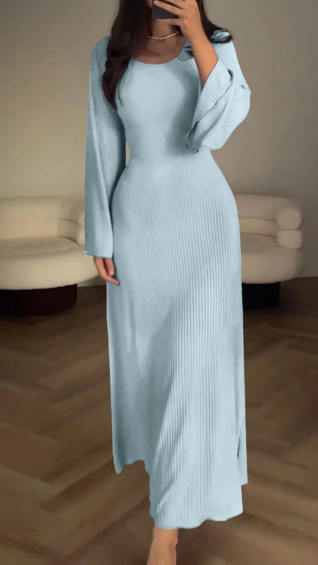 Rochie tricotată elegantă cu talie înnodată